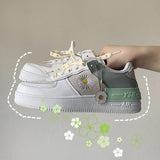 Joskaa 2022 Spring Korean xue sheng ban xie wang Red Little Daisy Sports Shoes White Shoes Woman Shoes Sneakers