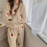 Thanksgiving Gift 2022 Spring New Fashion Pajamas Women Cute Strawberry Velvet Thickening Comfortable Casual Homewear Set Luxury Simple Style